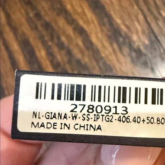 NWT Tommy Hilfiger Women's Gianna Gold-Tone Stainless Steel Pendant Necklace - Picture 8 of 10